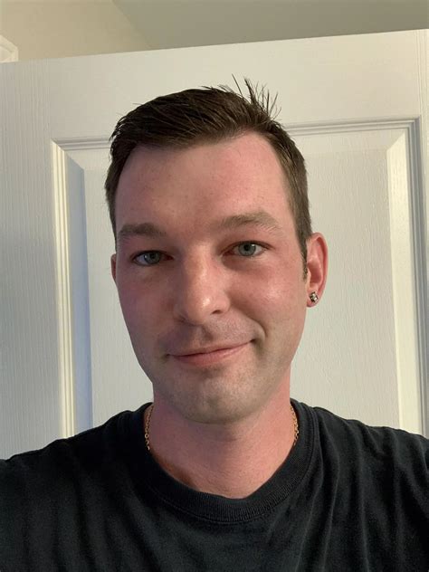 Who Wants To Hang Out Today Nudes Gaybrosgonemild Nude Pics Org