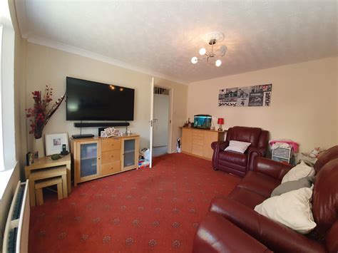 3 Bedroom Detached House For Sale At Lodgefield Road Halesowen Dudley