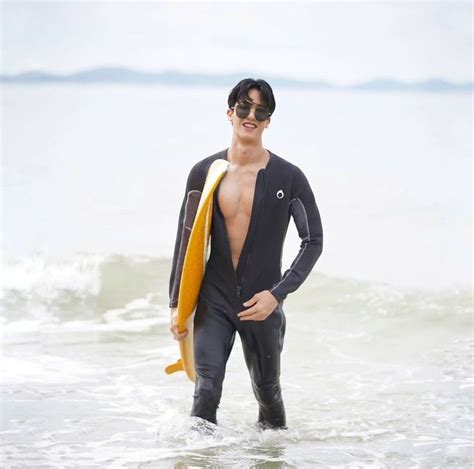 Pin By Jazmin On Bl Handsome Asian Men Actors Hot Korean Guys