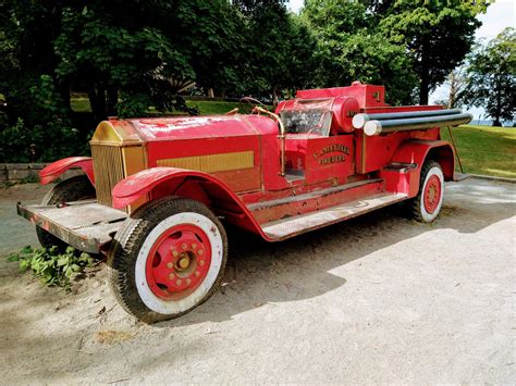 Solve Stanley Park Fire Truck Jigsaw Puzzle Online With 130 Pieces