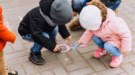 Waarom Is Buitenspelen Belangrijk Voor Een Kind