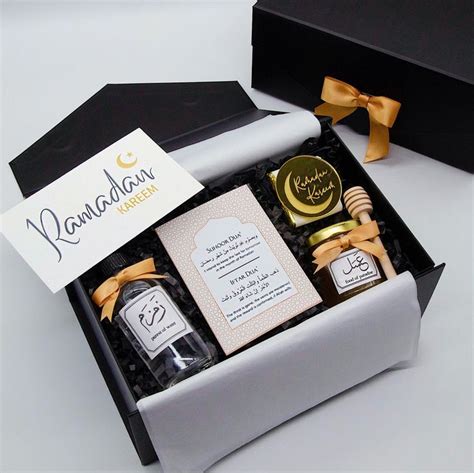 Ramadan Gift Box With Zamzam Dua Magnet Chocolate Honey Ramadan