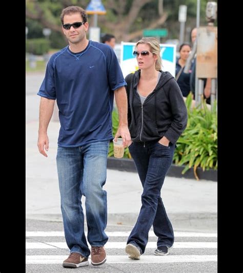 Pete Sampras Sortie Avec Sa Belle Bridgette Pour Oublier L