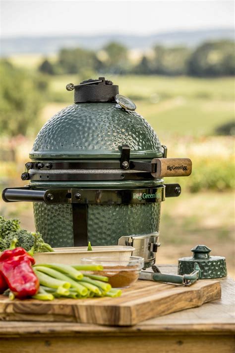 Must-Have für den modernen Mann: Der Kult-Kamado von Big Green Egg