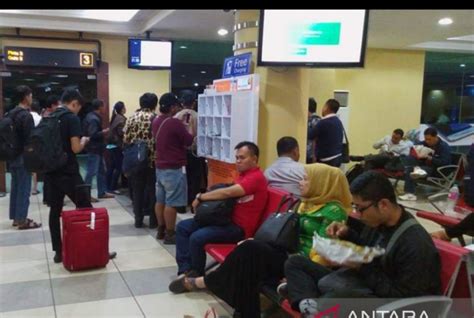 Lonjakan Penumpang Bandara Smb Ii Diprediksi Terjadi Hingga