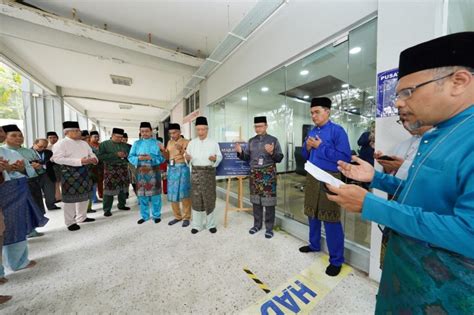 Masjid Universiti Terima Tujuh Buah Penyejuk Udara Berita Ukm