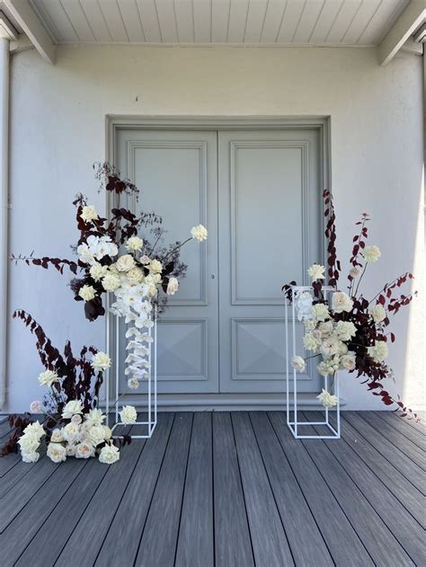 Modern Wedding Plinth Arbour Arrangements Wedding Table Flowers