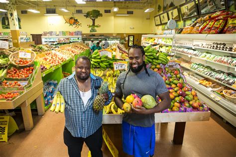 Frenly Farmers Market - South Florida's Largest Black Owned Grocer