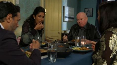 Eastenders Says Same Thing About Phil Mitchell S Odd Lunch Habit During