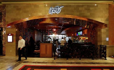 Golden Nugget Lake Charles Debuts Bills Bar And Burger Rush Tower