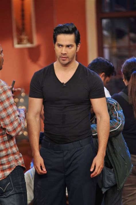 Varun Dhawan and Ileana D’cruz At 'Comedy Nights With Kapil' To Promote ...