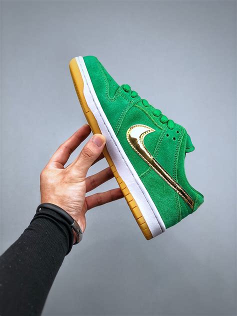 Nike SB Dunk LowSt Patricks Day 耐克圣帕特里克绿金休闲板鞋BQ6817 303 床上用品店