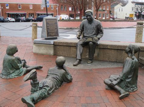 Kunta Kinte • Alex Haley Memorial - Alex Haley