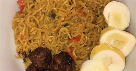 Indomie Mai Meatballs Da Kwai Girki Daga Fadimatu Cookpad