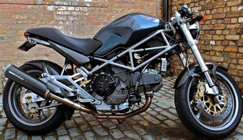 Ducati Monster 900ie