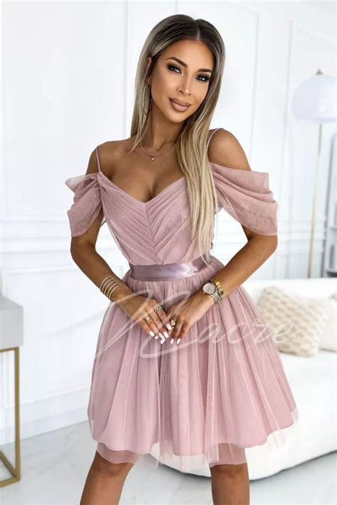 Tiulowa sukienka nude mini z opadającymi ramionami Almina