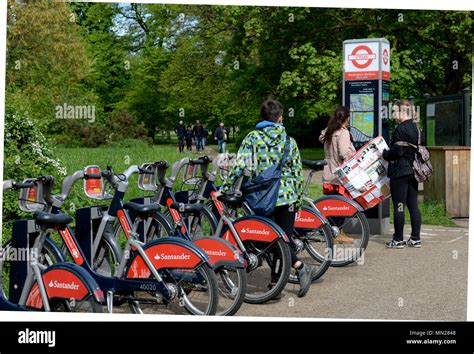 Atracar En Londres Fotograf As E Im Genes De Alta Resoluci N Alamy