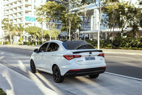 Galería de fotos del Fiat Cronos HGT Autodato