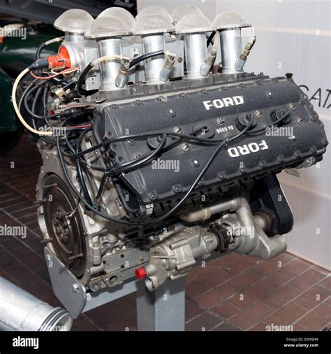 Cosworth Dfv Hi Res Stock Photography And Images Alamy