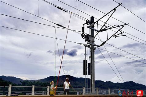 广汕高铁接触网送电成功 即将进入联调联试阶段南方网