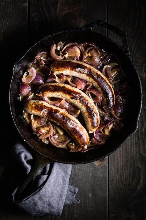how to cook a bratwurst in a pan