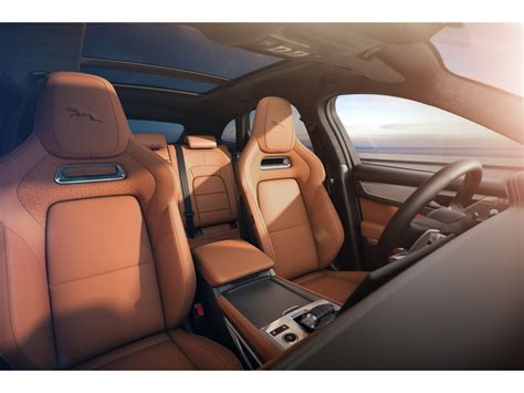 2023 Jaguar F-Pace: 170 Interior Photos | U.S. News