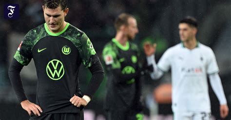 Vfl Wolfsburg Verliert Deutlich In Fu Ball Bundesliga In Gladbach