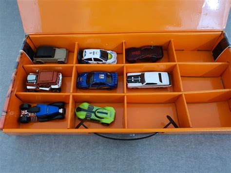 Hot Wheels Collector Case With Assorted Cars Hobbies Toys Toys Games On Carousell