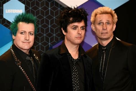 The Town Anuncia Green Day Sex Pistols Iggy Pop E Pitty Isto Independente