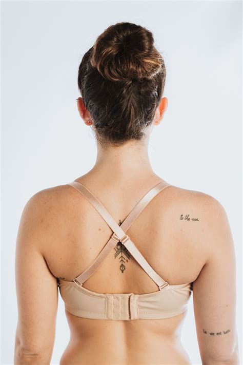 Multiway Nude Plunge Strapless Bra With Padding