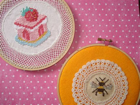 cupcake cutie: Embroidery Hoop Art