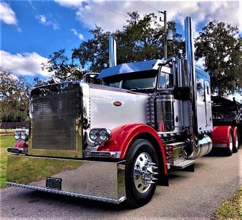 Pin By Carter Johnson On Beautiful Big Trucks In Peterbilt