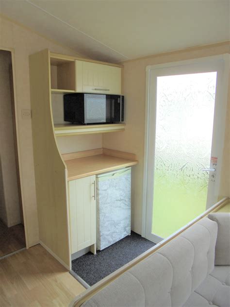 Coral Beach : The Richmond:- 6 Berth, Blow heated - McNevin Family Caravans