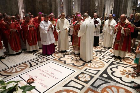 L arcivescovo Delpini Tettamanzi non ha cercato la popolarità più