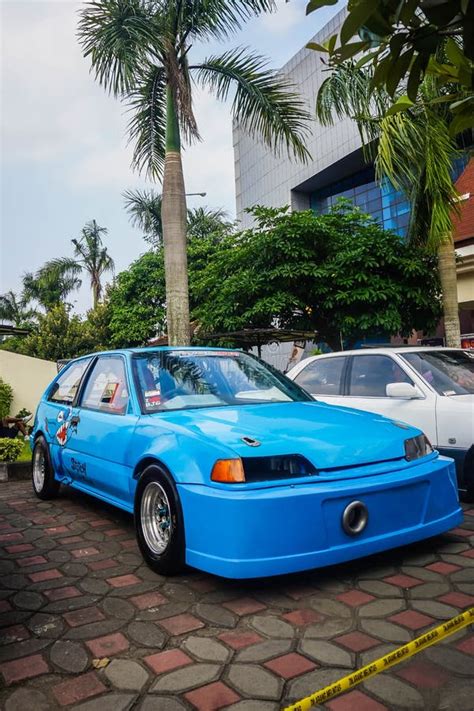 Honda Civic Hatchback Modified Blue