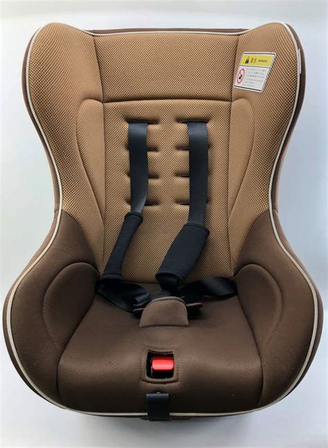 Yahoo!オークション - チャイルドシート タカタ株式会社 軽量 ECE R44/...