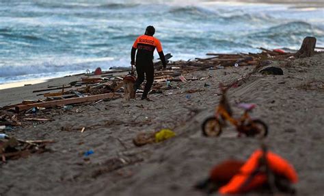 Al Menos 30 Migrantes Desaparecidos Tras El Naufragio De Dos Barcos En