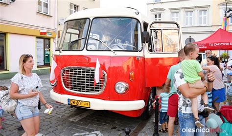 Czerwony Autobus Sklep I Szko A Rodem Z Prl To B Dzie Prawdziwa