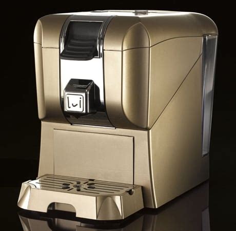 Lui l'Espresso capsule espresso maker you can afford
