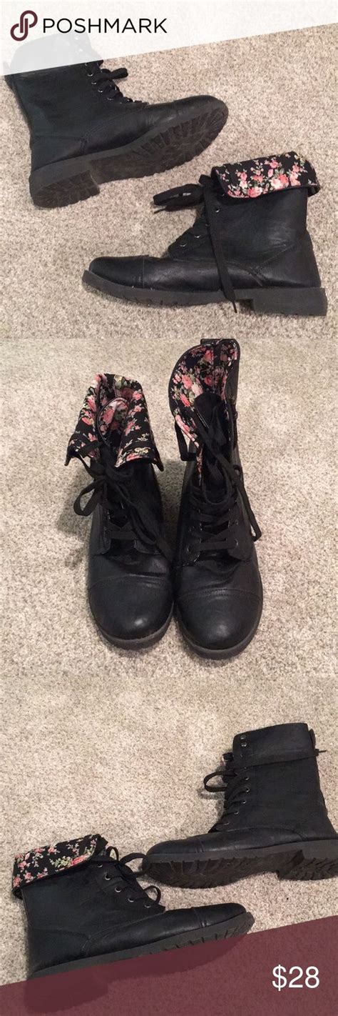 Hot Topic Floral Lined Combat Boots Combat Boots Hot Topic Shoes Boots