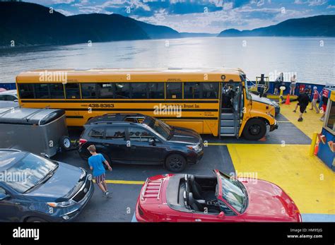 Canada Quebec School Bus Banque Dimage Et Photos Page 2 Alamy