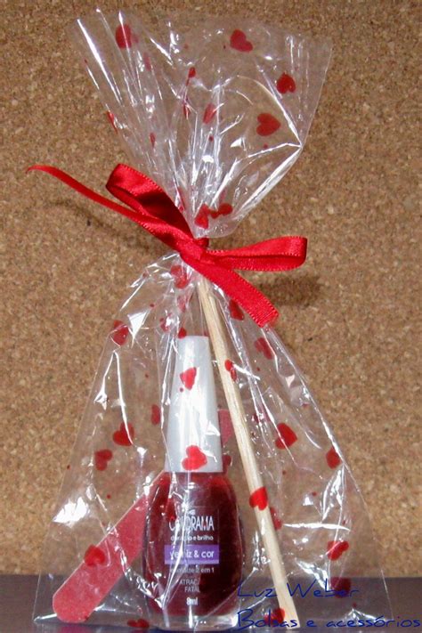 Luz Weber Esmaltes lembrancinha de chá de lingerie