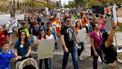 «marchons Pour Nos Vies La Manifestation Américaine Contre Les Armes