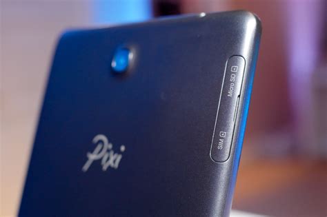 Hands-on with the 8-inch Alcatel OneTouch Pixi 3 Windows 10 Mobile ...