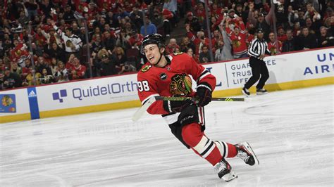 Blackhawks' Connor Bedard scores 1st goal in Chicago just 90 seconds ...