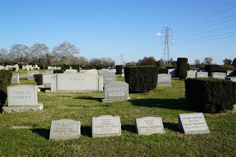 Roosevelt Memorial Park Cemetery - Trevose, Pennsylvania — Local Cemeteries