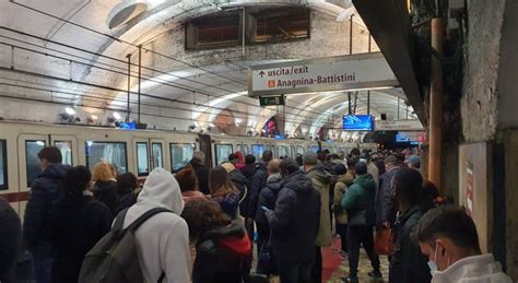 Giubileo Cambio D Abito Per La Metro A Di Roma Pi Qualit Del