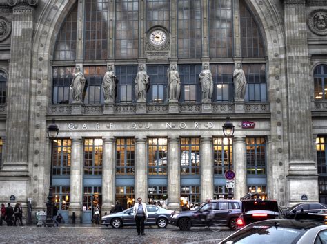 Wallpaper Id The Entrance To The Gare Du Nord Railway Station