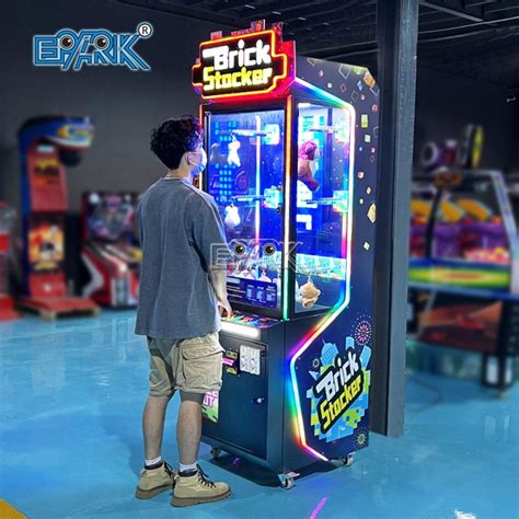 Coin And Operated Brick Stacker Arcade Prize Vending Game Machine For