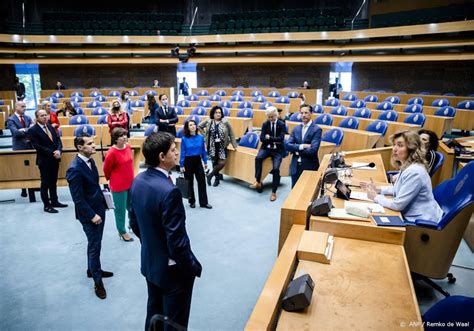 Tweede Kamer Telt Recordaantal Fracties Sinds Splitsing Fvd Nieuwsnl